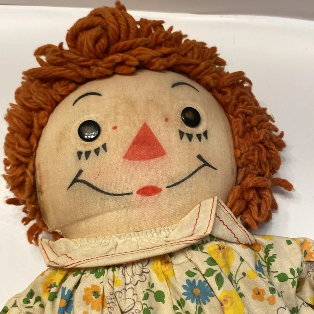 Vintage Raggedy Ann doll, approximately 20”, metal eyes - Picture 11 of 16